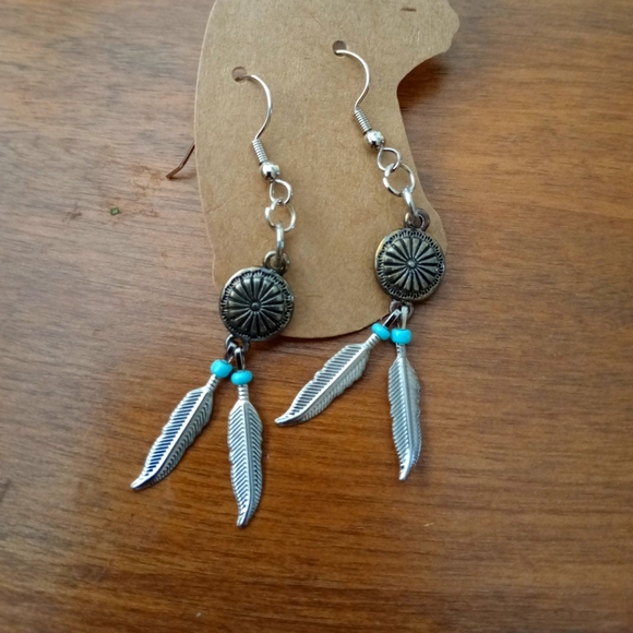 Handmade earrings - Picture 1 of 1